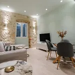 Nv Luxury Residence