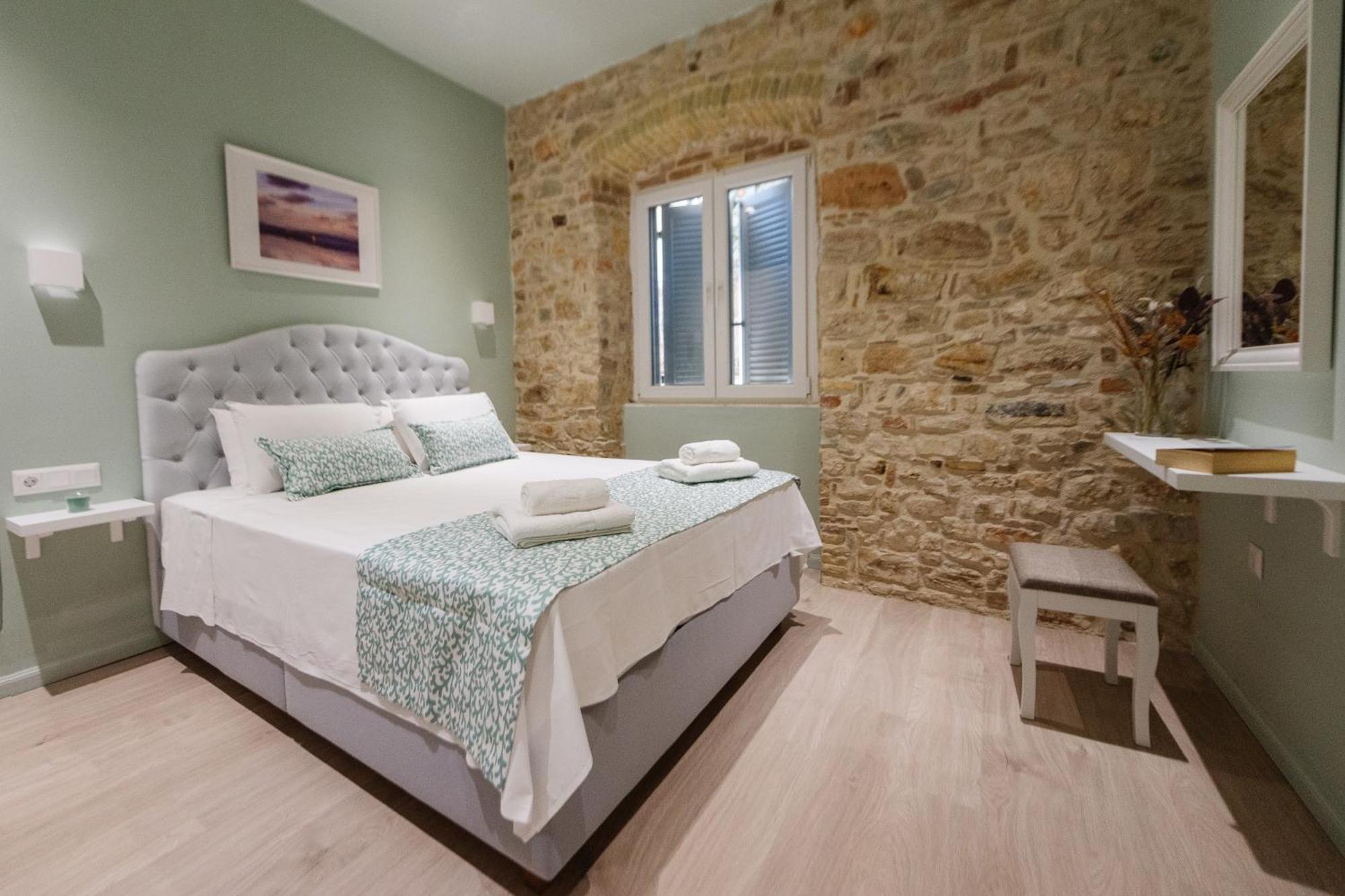Nv Luxury * Corfu (city)